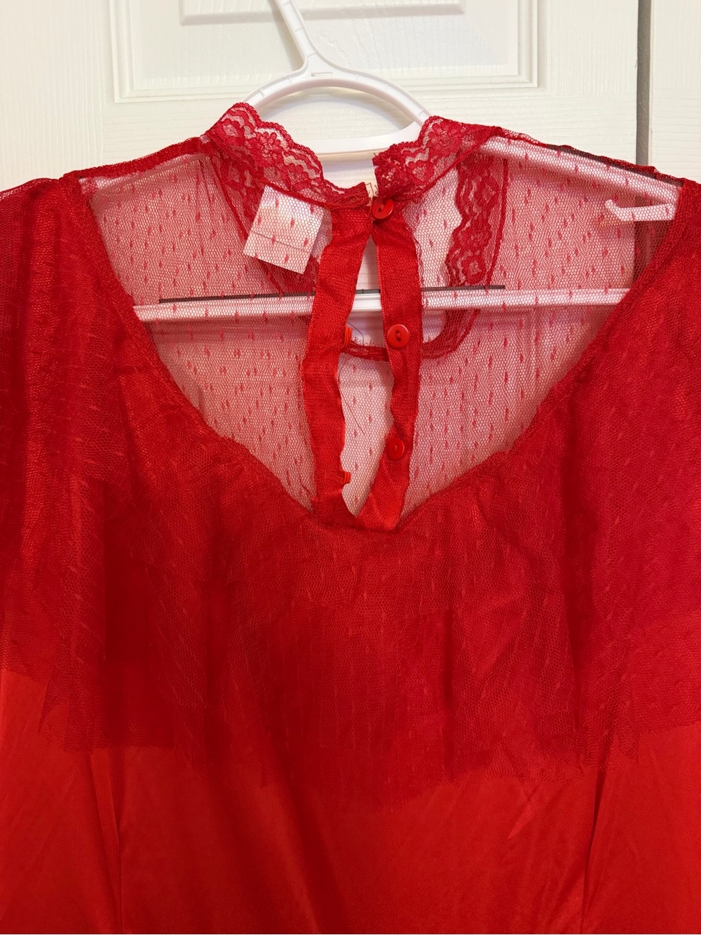 Beetlejuice Lydia Adult Red Wedding Dress Costume - Picture 10 of 13